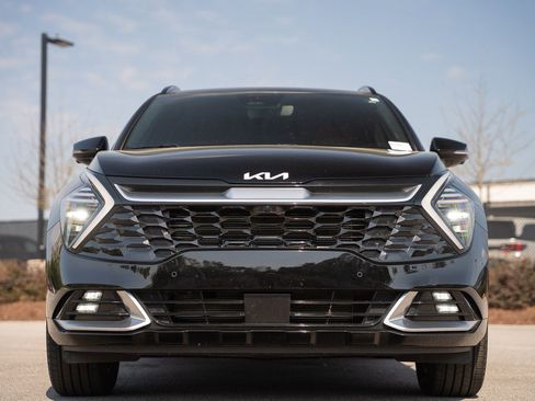 Used 2024 Kia Sportage SX image 2