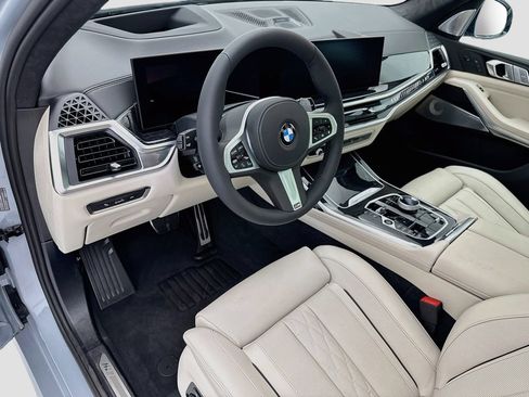 Used 2027 BMW X7 xDrive40i w/ Executive Package AWD/4WD image 9