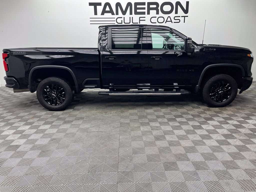Used 2025 Chevrolet Silverado 2500 LTZ w/ Trail Boss Package AWD/4WD image 4