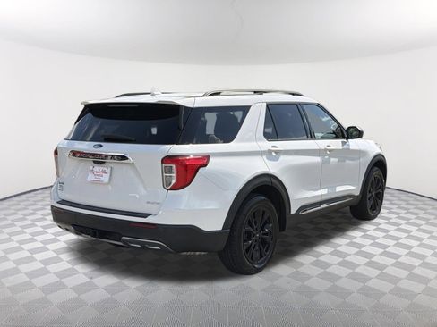 Used 2021 Ford Explorer XLT w/ Equipment Group 202A image 17