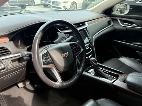 Used 2019 Cadillac XTS Luxury image 2