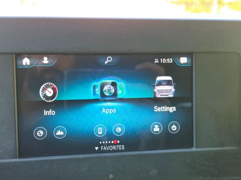 Used 2020 Mercedes-Benz Sprinter 2500 image 30
