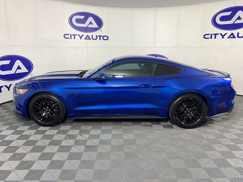 Used 2017 Ford Mustang GT Premium w/ GT Performance Package RWD image 5