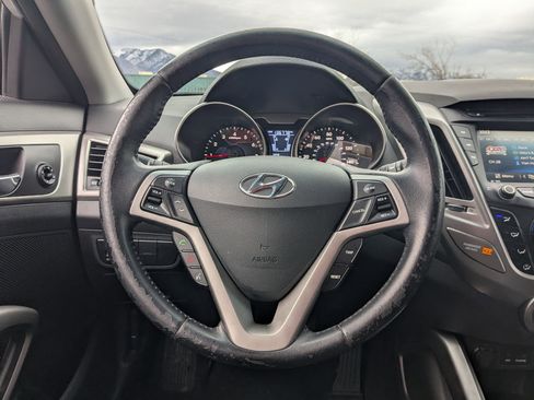 Used 2013 Hyundai Veloster RE:MIX Edition image 18