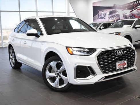 Used 2023 Audi Q5 2.0T Premium w/ Convenience Package image 36