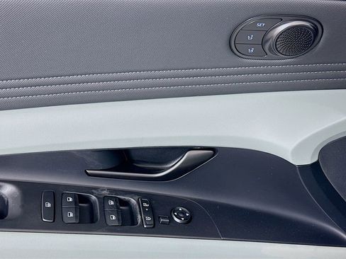 New 2026 Hyundai Elantra Limited image 19