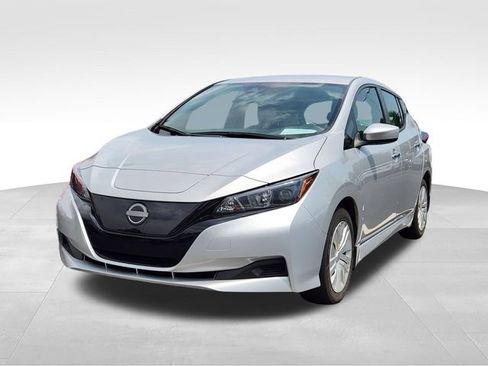Used 2023 Nissan Leaf S FWD image 1