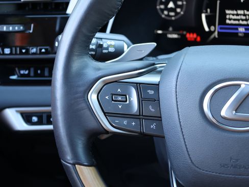 Used 2025 Lexus RX 350 Premium w/ Accessory Package (Z1) image 18