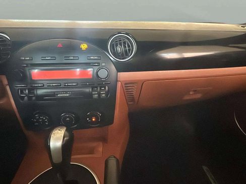Used 2006 MAZDA MX-5 Miata Grand Touring w/ Premium Pkg image 20
