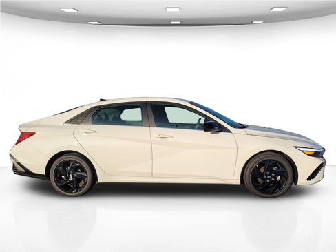 New 2026 Hyundai Elantra SEL Sport w/ Cargo Package image 8