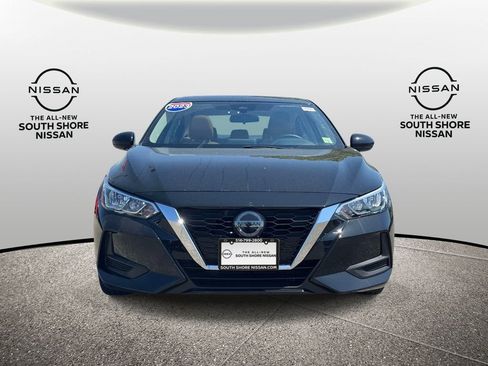 Used 2023 Nissan Sentra SV w/ SV Premium Package FWD image 2