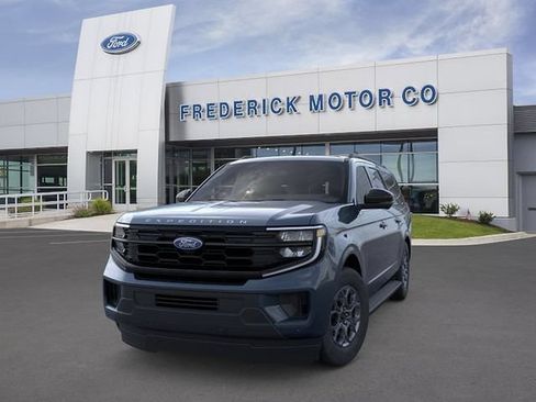 New 2026 Ford Expedition Max Active AWD/4WD image 2