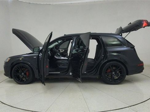 Used 2024 Audi Q7 3.0T Prestige w/ Prestige Package image 82