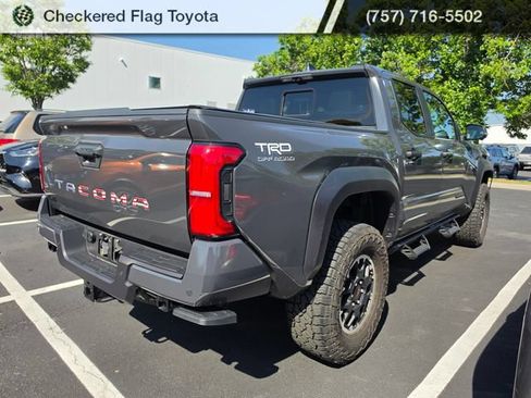 Used 2025 Toyota Tacoma TRD Off-Road w/ TRD Off Road Premium Package AWD/4WD image 6