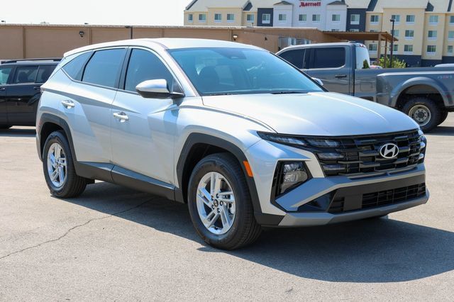 New 2026 Hyundai Tucson SE FWD image 1