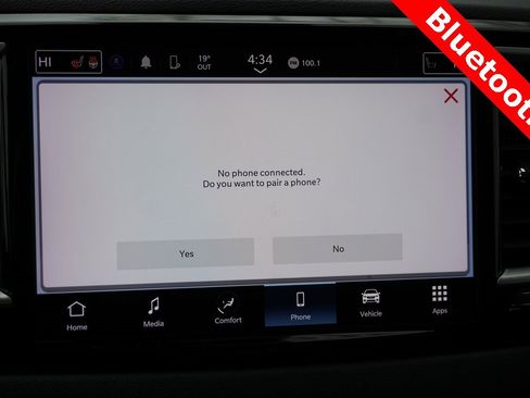 Used 2023 Chrysler Pacifica Touring-L image 43