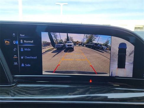 Used 2023 Cadillac Escalade Premium Luxury image 24