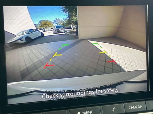 Used 2025 Nissan Rogue SV image 25