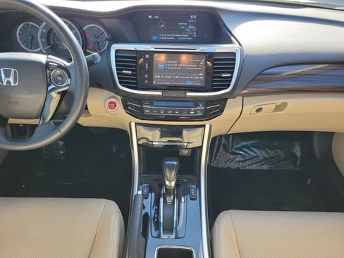 Used 2016 Honda Accord EX-L image 18