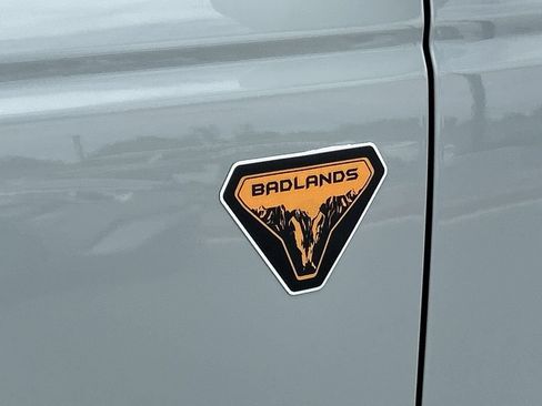 Used 2024 Ford Bronco Badlands AWD/4WD image 32