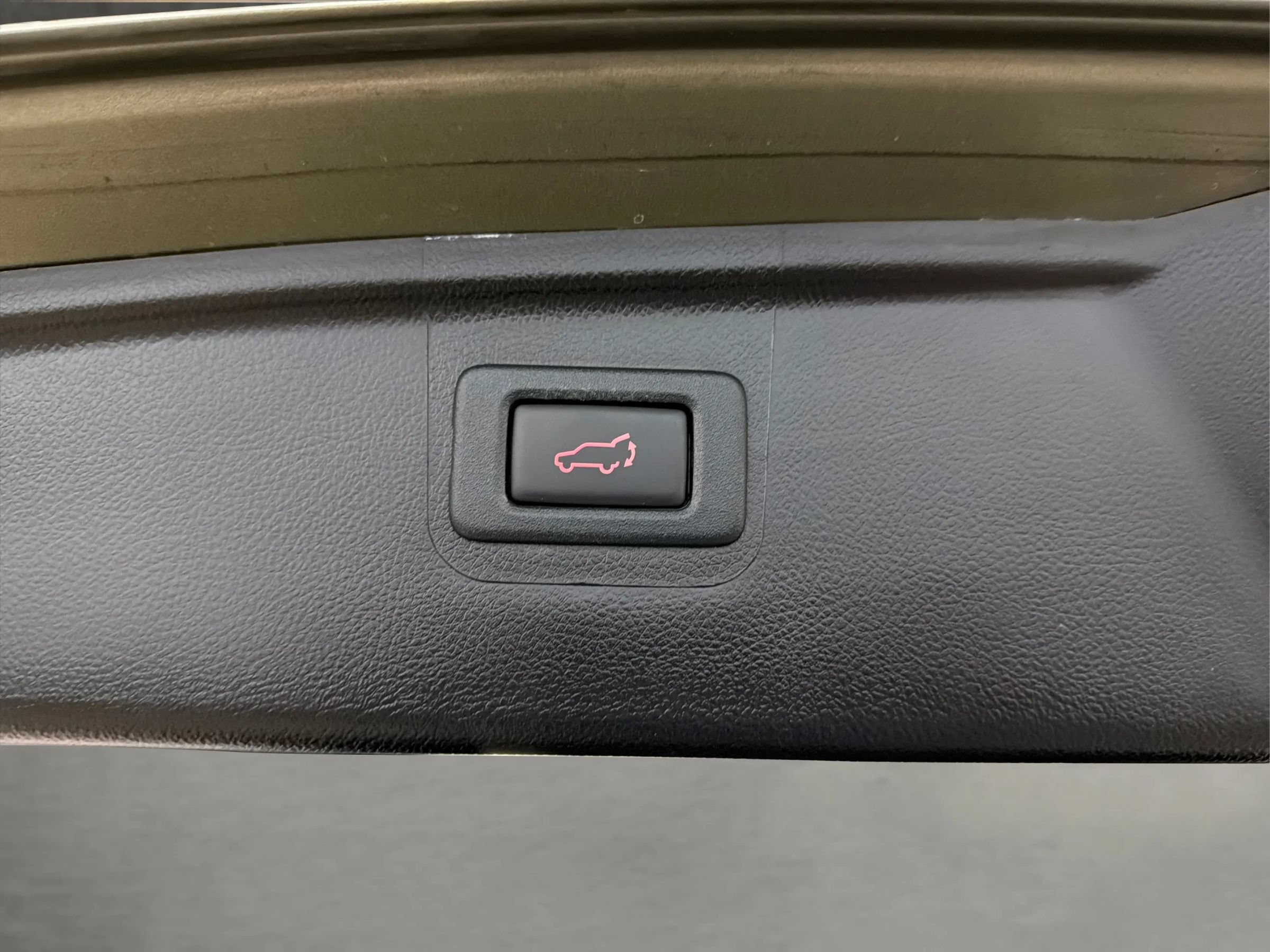 Used 2018 Subaru Outback 2.5i Touring AWD/4WD image 39