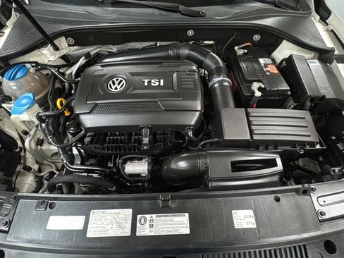 Used 2014 Volkswagen Passat 1.8T SEL Premium FWD image 23