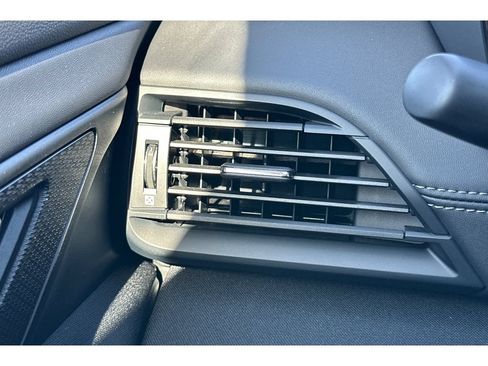 Certified 2025 Subaru Legacy Premium AWD/4WD image 27