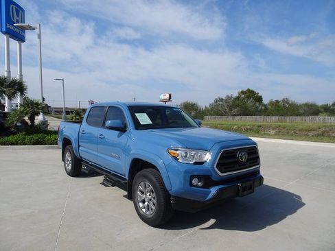 Used 2019 Toyota Tacoma SR5 image 3