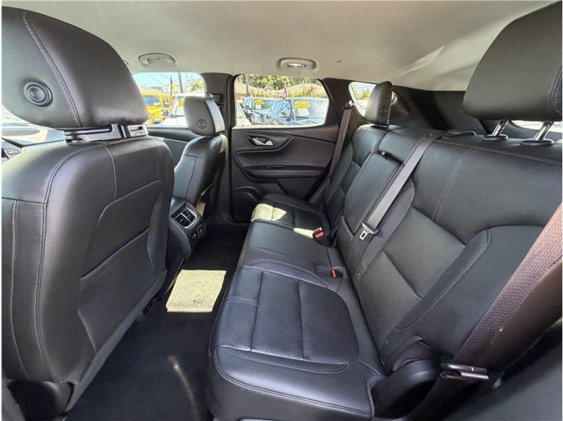 Used 2019 Chevrolet Blazer LT w/ Sound & Technology Package FWD image 23