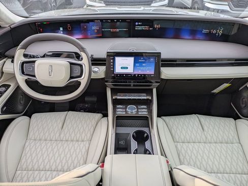 New 2026 Lincoln Nautilus Black Label w/ Jet Appearance Package AWD/4WD image 19