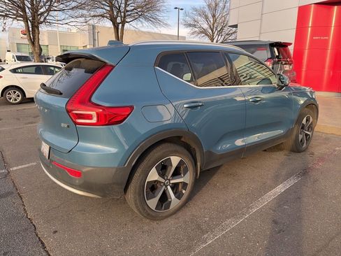 Used 2023 Volvo XC40 B5 Plus w/ Driver Assist Package image 3