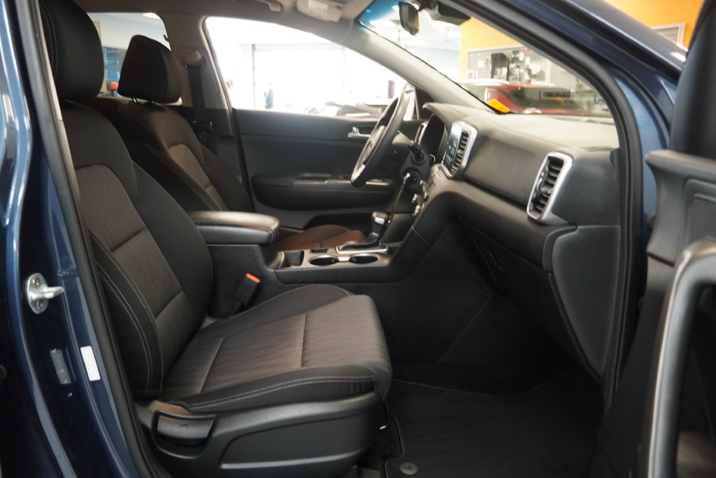 Used 2021 Kia Sportage LX FWD image 34