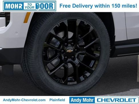New 2025 Chevrolet Suburban High Country image 9