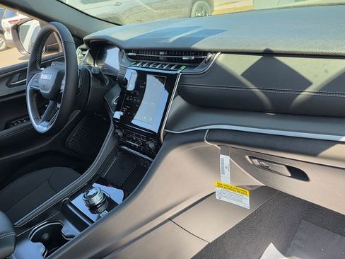 New 2026 Jeep Grand Cherokee Laredo X RWD image 13