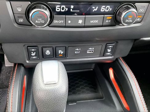 Used 2025 Nissan Frontier Pro-X w/ Pro Premium Package RWD image 33
