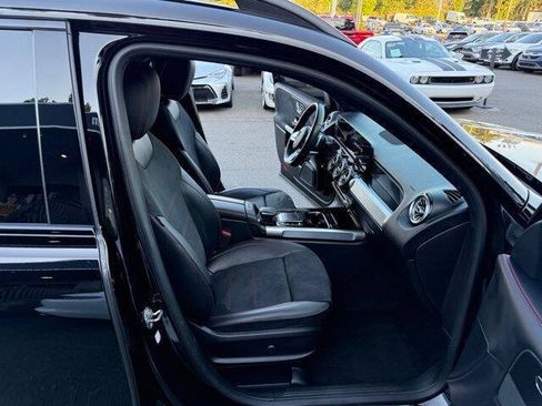 Used 2021 Mercedes-Benz GLB 35 AMG 4MATIC image 26