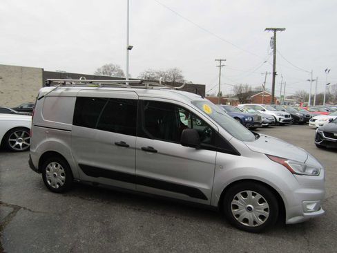 Used 2019 Ford Transit Connect XLT image 5