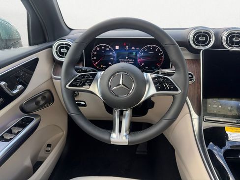 New 2026 Mercedes-Benz GLC 300 image 12
