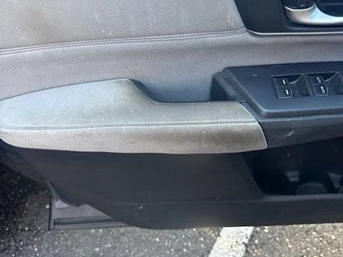 Used 2017 Honda CR-V EX image 5