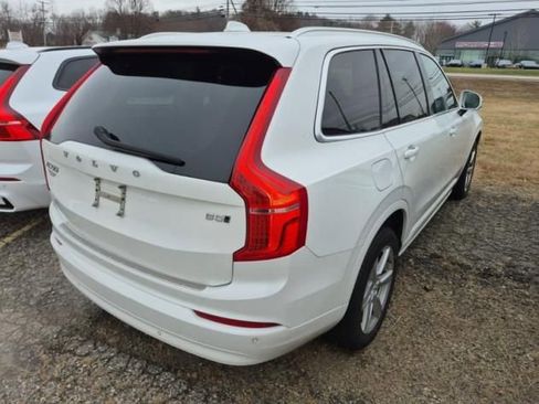 Used 2023 Volvo XC90 B5 Core w/ Protection Package Premier image 2