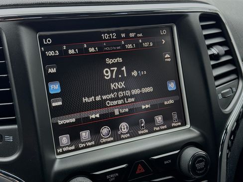 Used 2015 Jeep Grand Cherokee SRT AWD/4WD image 11