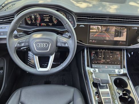 Certified 2023 Audi Q8 Premium Plus w/ Premium Plus Package AWD/4WD image 34