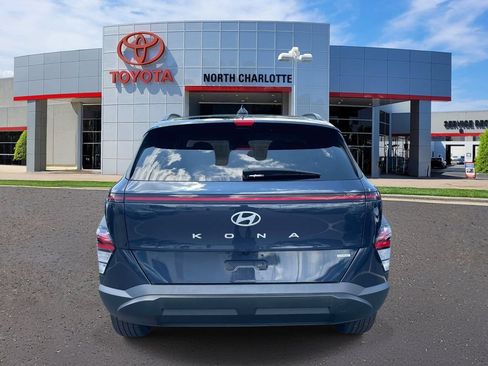 Used 2024 Hyundai Kona SEL AWD/4WD image 6