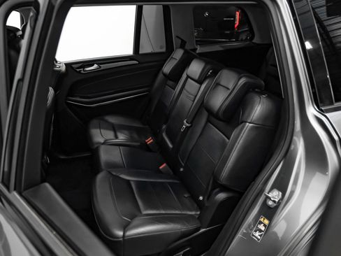 Used 2018 Mercedes-Benz GLS 550 4MATIC image 29