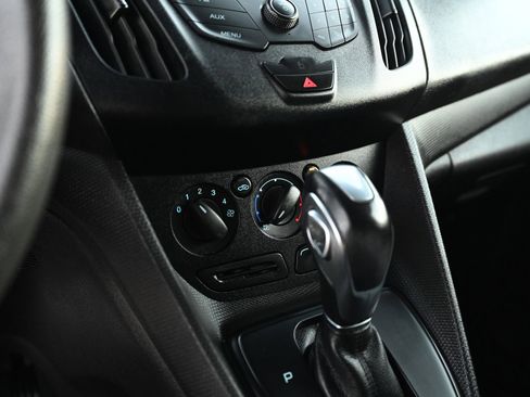 Used 2018 Ford Transit Connect XL image 23