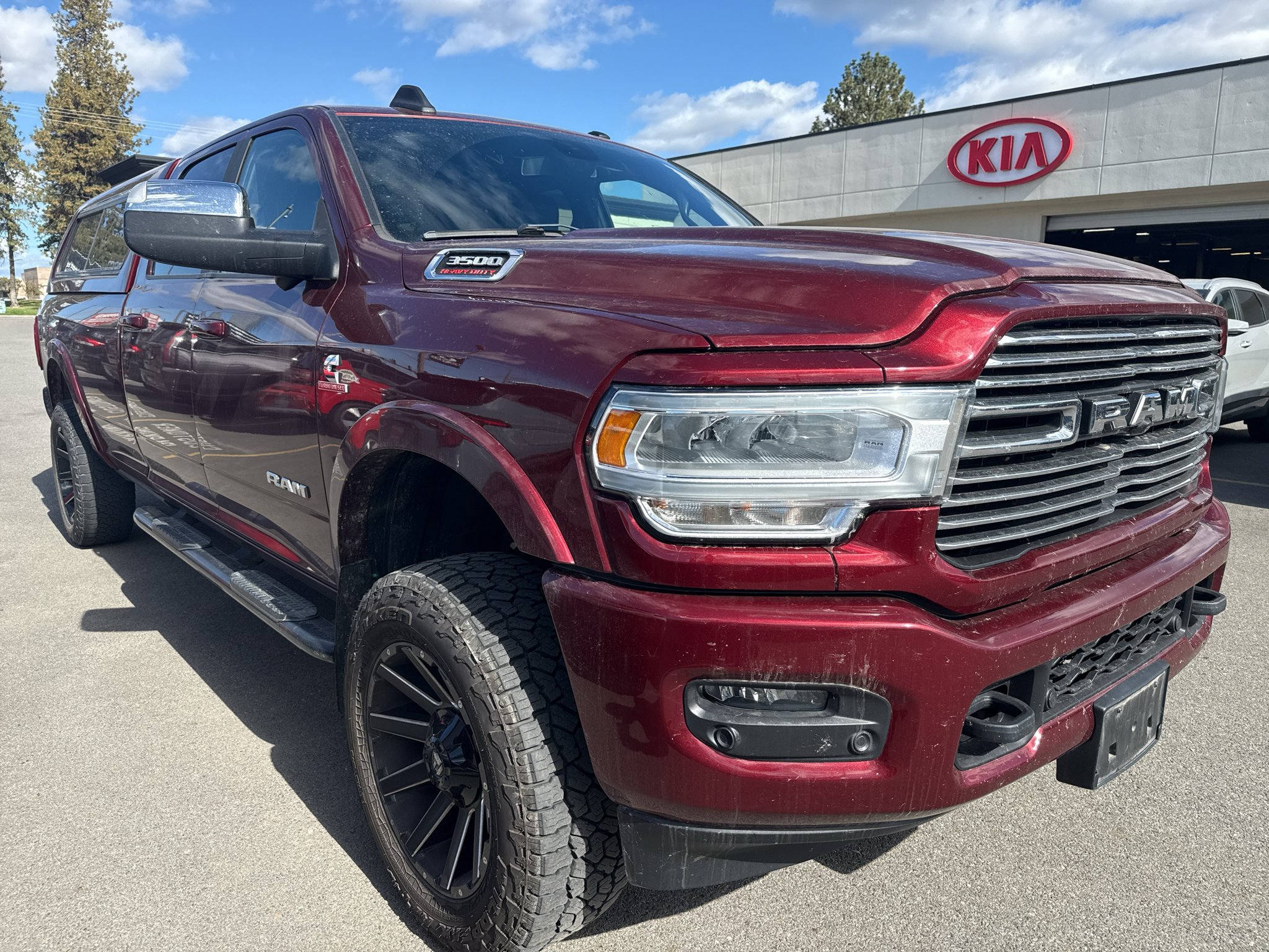 Used 2019 RAM 3500 Laramie AWD/4WD image 2