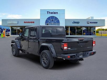 New 2026 Jeep Gladiator Sport