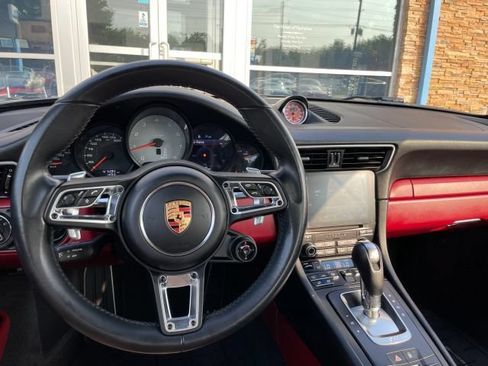Used 2017 Porsche 911 Carrera 4S AWD/4WD image 28