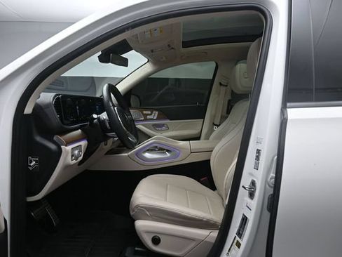 Used 2023 Mercedes-Benz GLS 450 4MATIC image 20