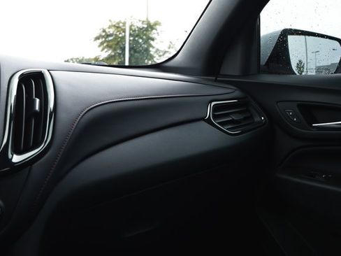 Used 2024 Chevrolet Equinox RS FWD image 24
